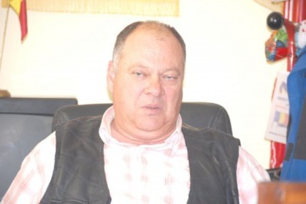 Primarul comunei Tuzla, Constantin Micu, a fost trimis în judecată pentru delapidare şi abuz în serviciu